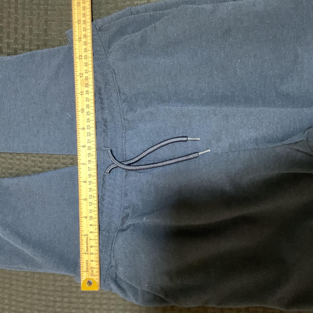 Mixed Brands Fleece Sweatpants & Shorts Mens Medium Multicolor Nike Lot Of 4 - Picture 8 of 16